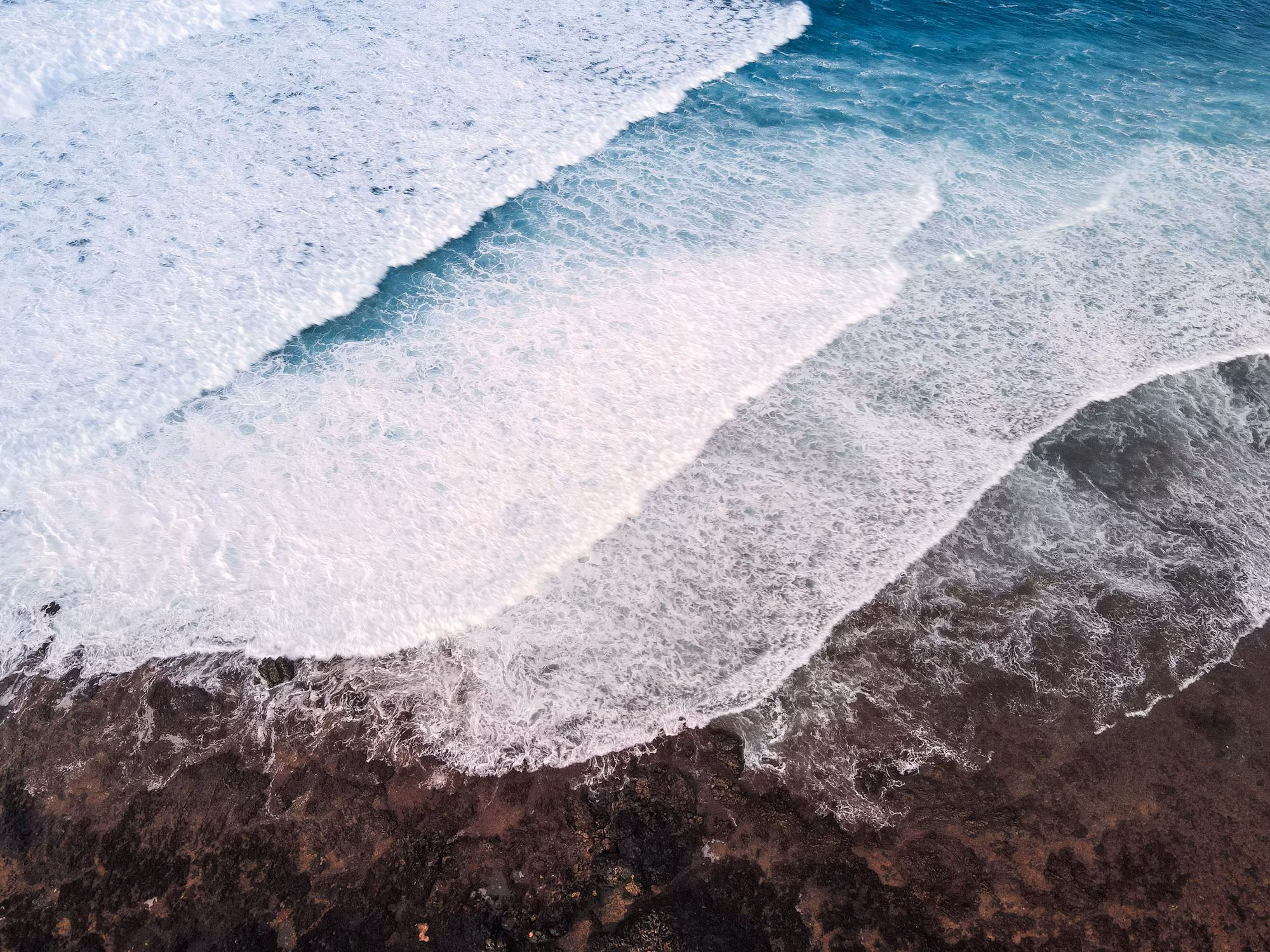 Exploring the Thrills of Big Wave Surfing post thumbnail image